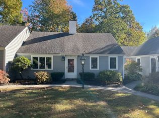 9 & 11 Oakview Drive - Units within non-managed HOA, Cape Elizabeth, ME 04107