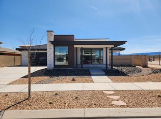 753 W Owen Dr #215, Saint George, UT 84790