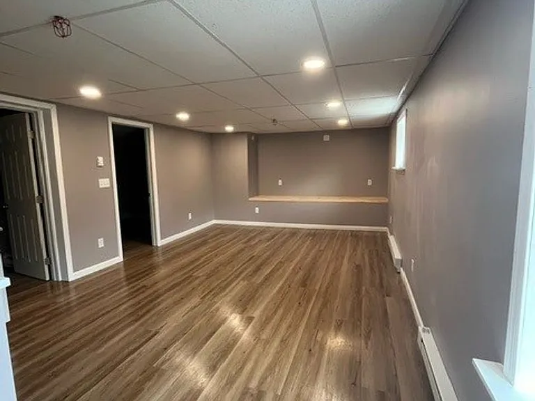 1 W Garibaldi Ave — Photo 4