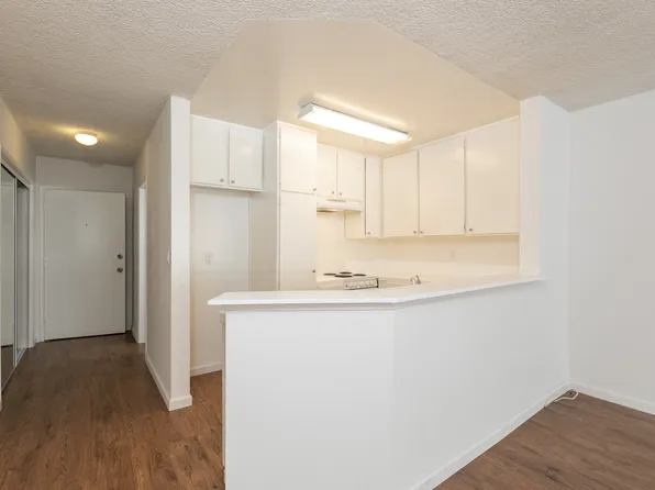 The Ritz on La Fayette