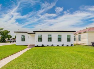 1203 W 6th St, Freeport, TX 77541