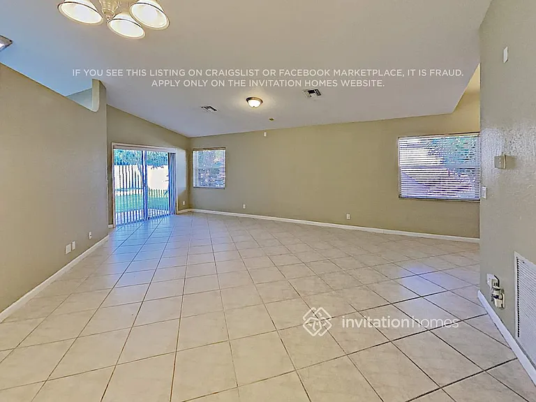 3970 Sea Grape Cir — Photo 4