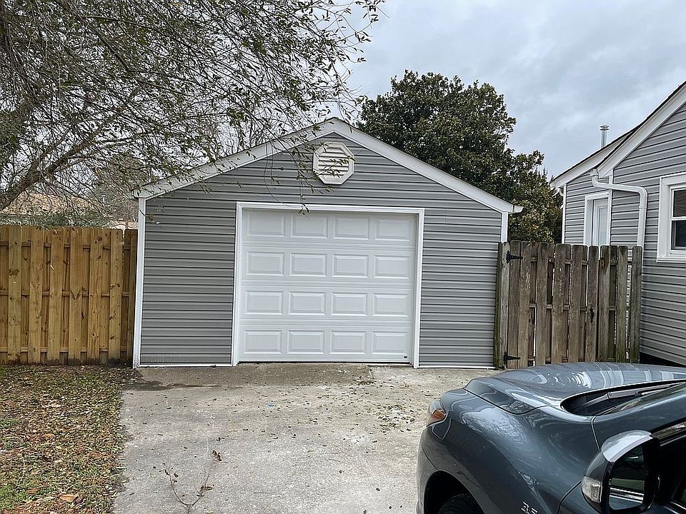 2nd image of 2236 Dean Dr