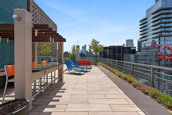 Sold by Douglas Elliman | media 10