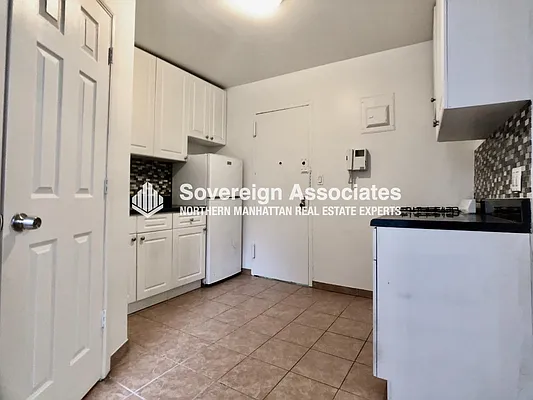 Rented by Sovereign Associates | media 7