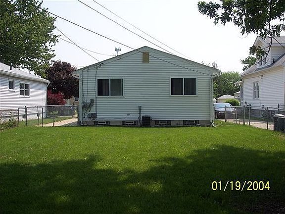 24859 Brittany-House & Backyard