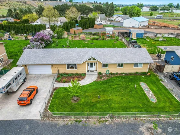 8173 NE Harrington Lane, Moses Lake, WA 98837