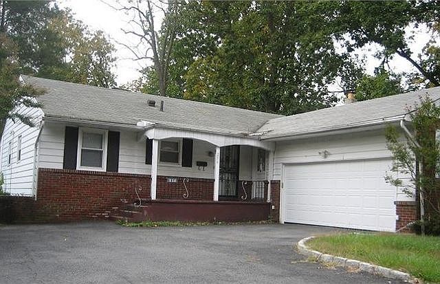 1st image of 256 Highland Ave