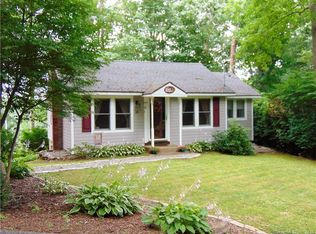 26 Longwood Dr, East Haddam, CT 06423