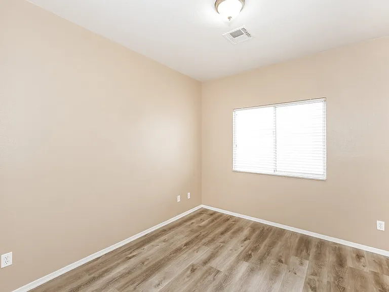 1128 Bistro Bay Ave — Photo 13