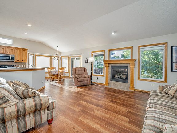 3rd image of 608 N Woodstone Dr