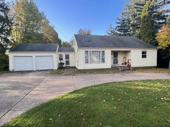 23904 Emery Rd, Warrensville Heights, OH 44128