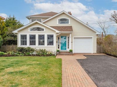 12 W Shore Road, Bay Shore, NY, 11706