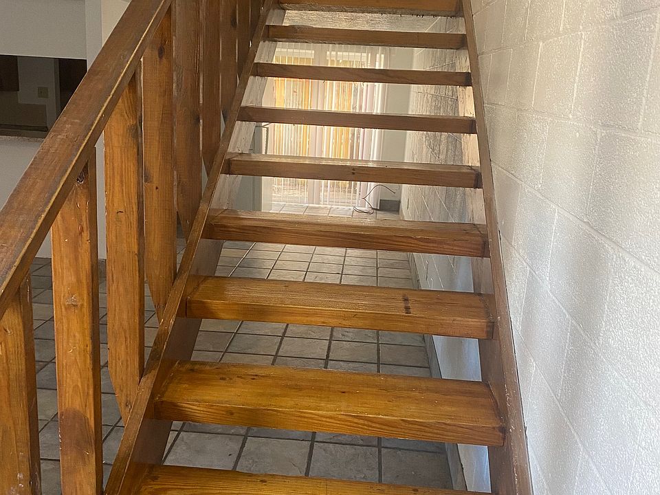 1st image of 619 Jackson Ave