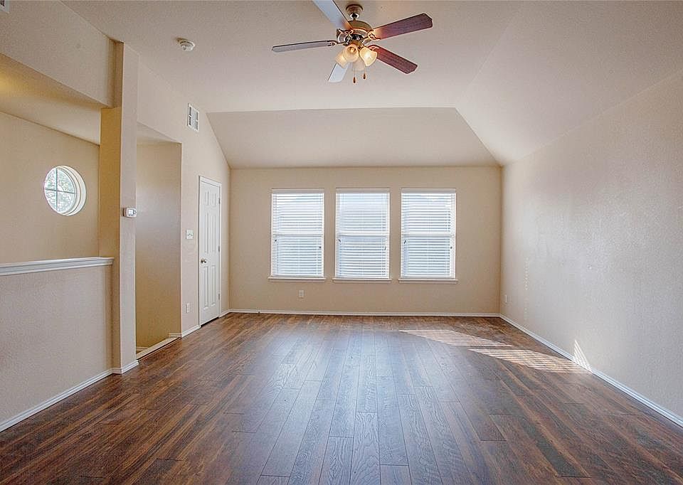 1st image of 5405 Creek Hill Ln