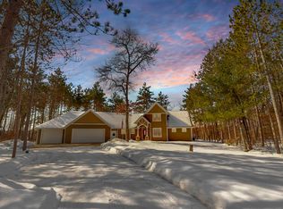 N8881 Johnson Falls Ct, Crivitz, WI 54114