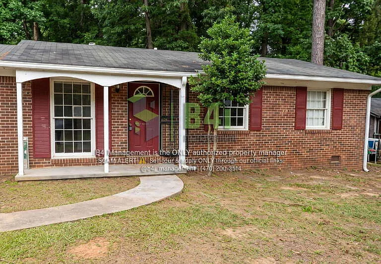 4470 Burks Rd — Photo 1