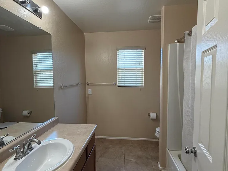 4723 W Gelding Dr — Photo 21