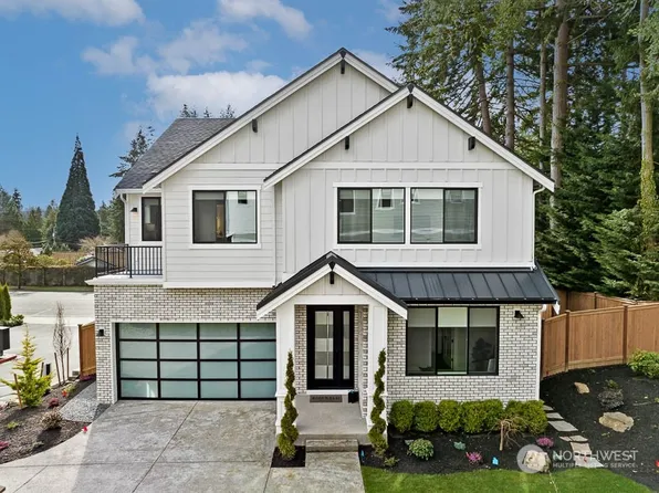 831 131st Place NE #1, Bellevue, WA 98005