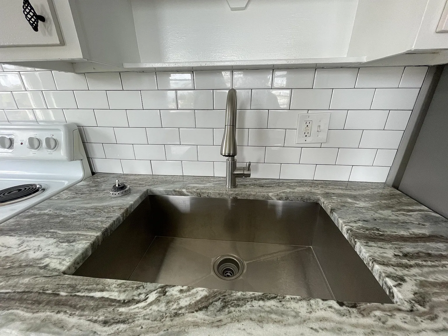 Burns - Apt-02 — Photo 3