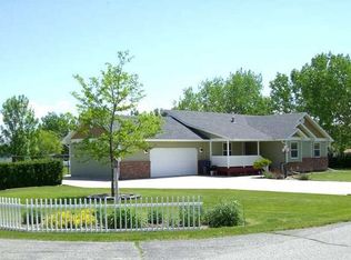 1425 W Ramshorn Dr, Laurel, MT 59044