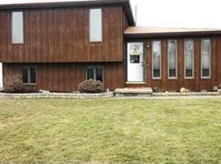 16 Sprucewood Dr, Buffalo, NY 14227