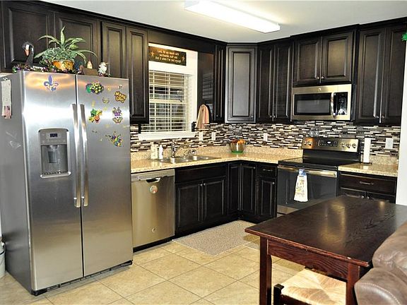 2nd image of 800 Ingraham Pl