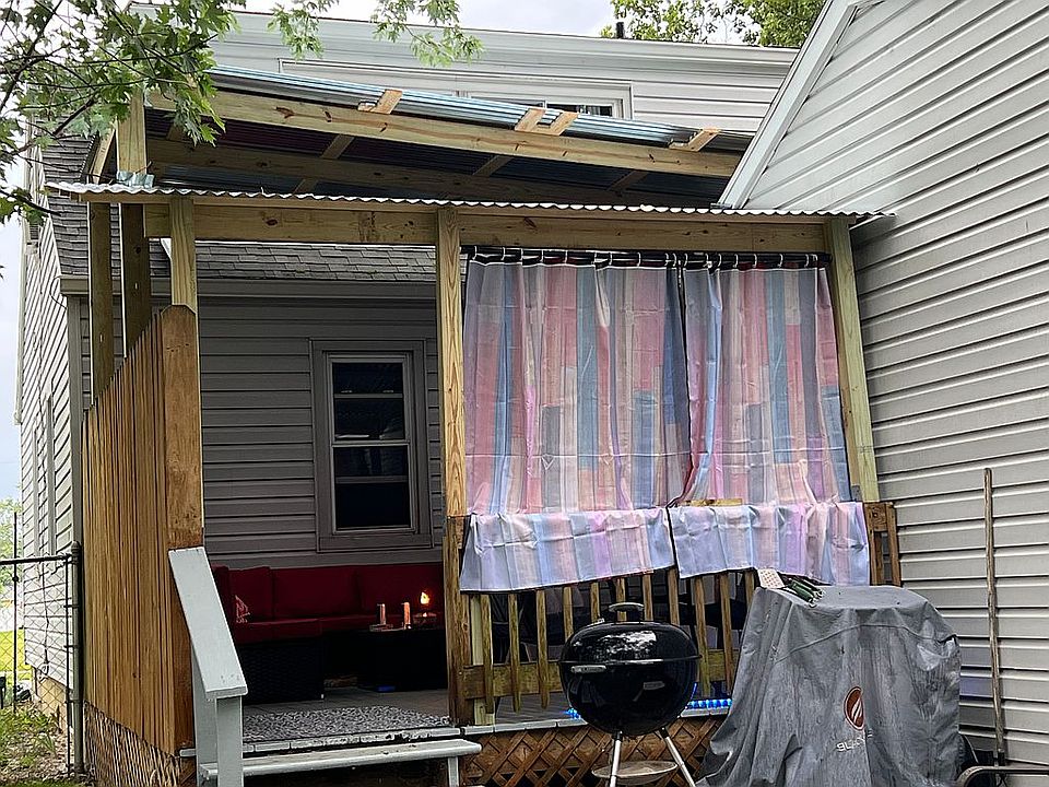 2nd image of 1389 Willard Dr