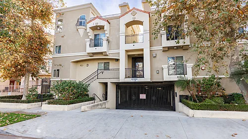 5727 Camellia Ave Photo 1