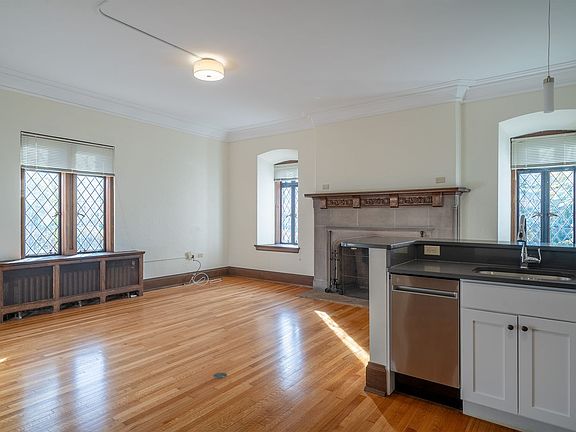 2nd image of 330 Linwood Ave #103