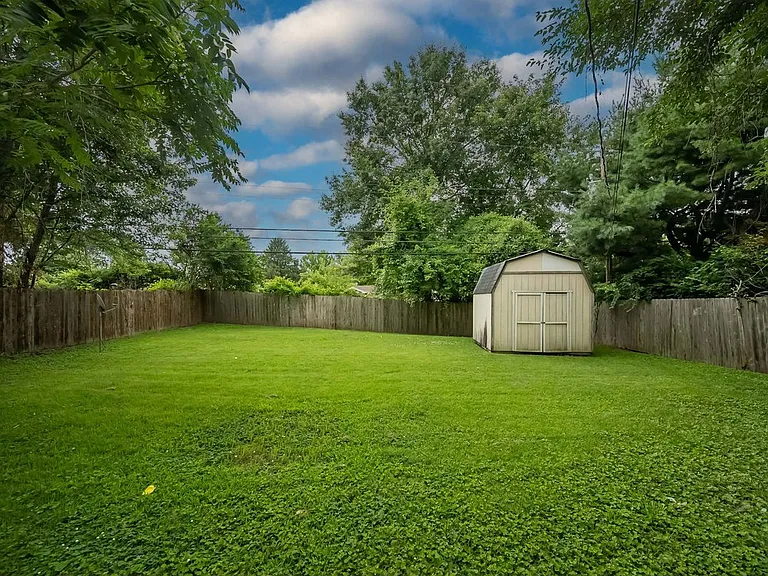 2568 Bonniebrook Dr — Photo 15