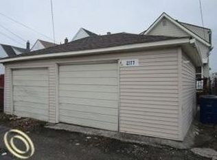 2177 Trowbridge St, Hamtramck, MI 48212