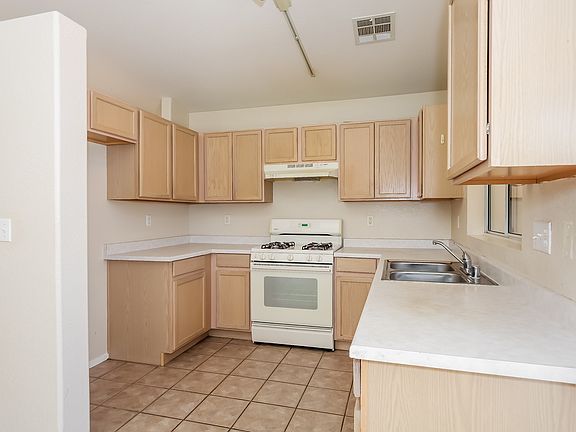 3rd image of 6104 Shallow Springs St