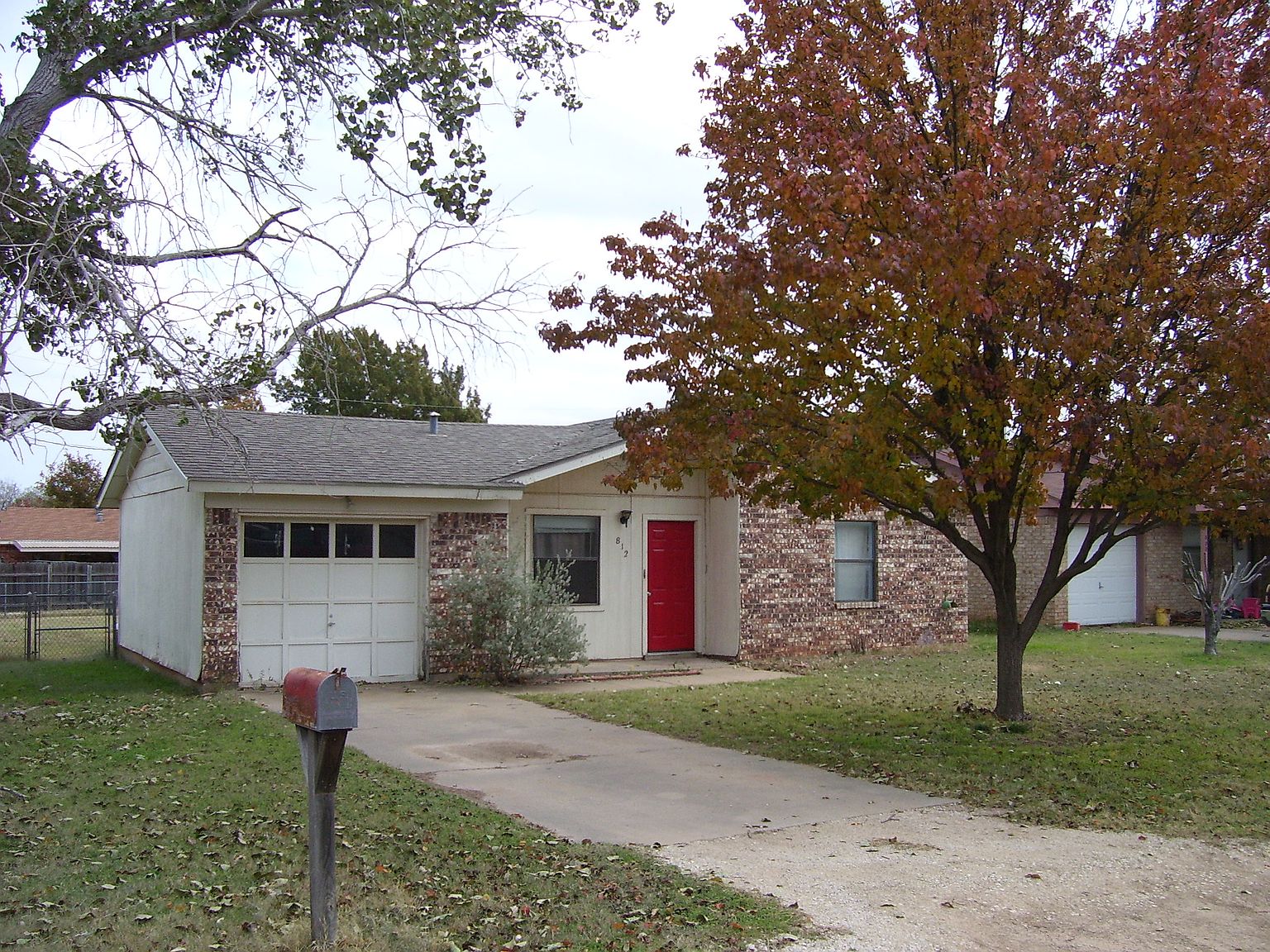 812 N Clay St, Henrietta, TX 76365 Zillow