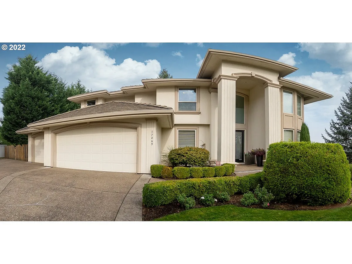 17469 SW Arbutus Dr photo 1