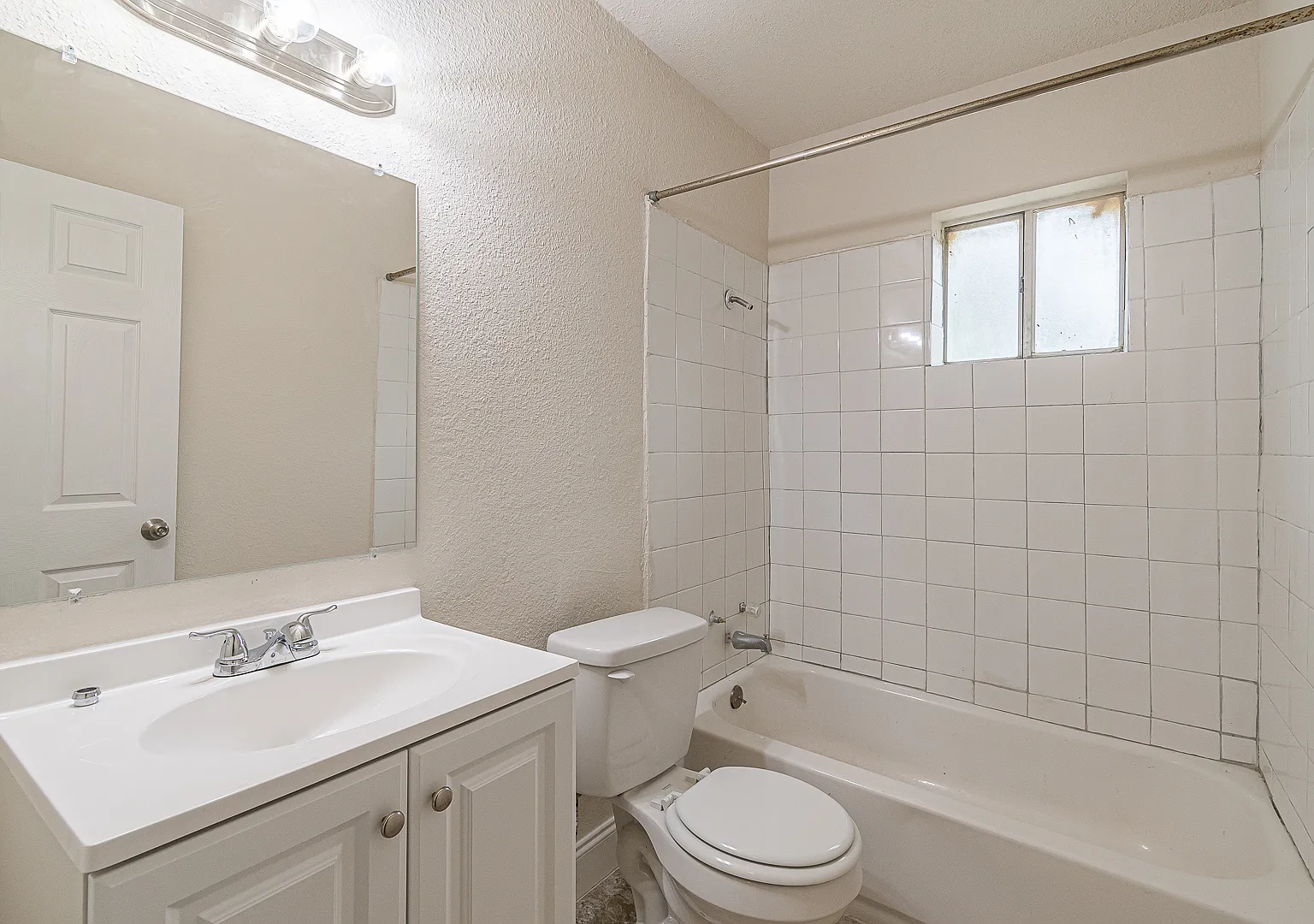 106 Southway Drive - 1 — Photo 3
