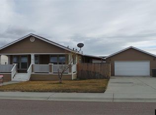 1400 Osprey Dr, Rock Springs, WY 82901