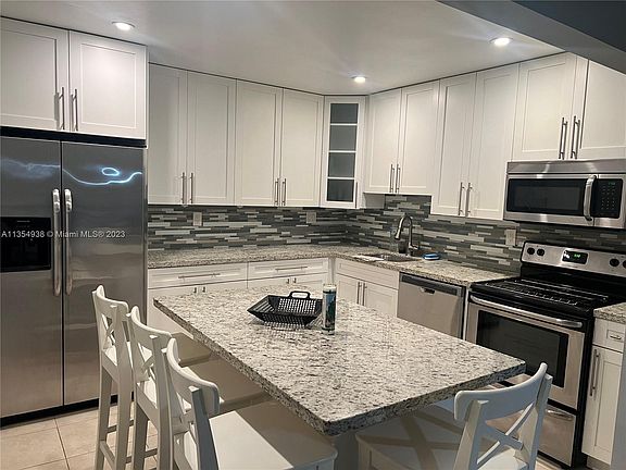 2nd image of 770 NE 199th St APT 102F