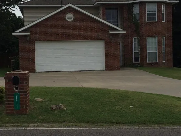 2411 E 18th St, Ada, OK 74820