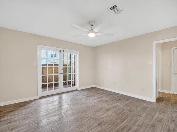 15534 Zabolio Dr #143, Houston, TX 77598