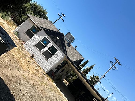 4th image of 1642 W Dennett Ave