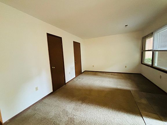 3rd image of 1744 Donlee Dr