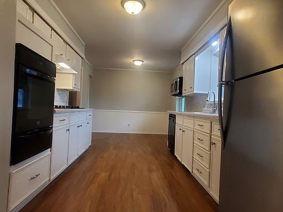 4th image of 1213 Kingsbridge Dr
