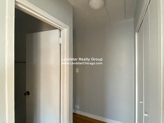3rd image of 1360 W Touhy Ave APT 209
