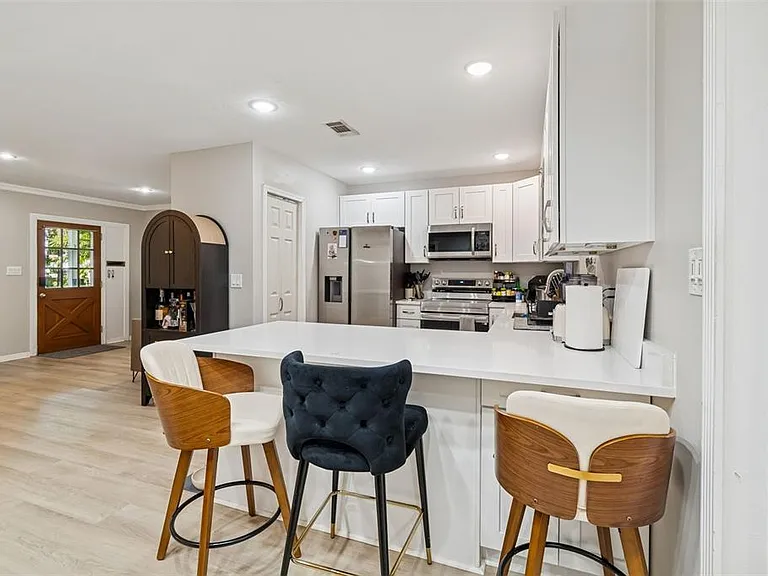 2302 S Arrawana Ave — Photo 18