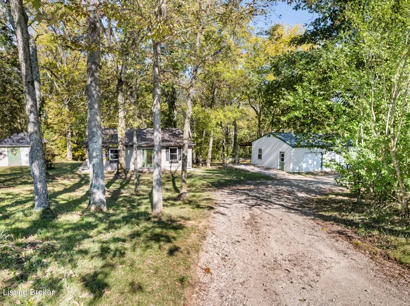 1306 Bunk Rd, Pleasureville, KY 40057