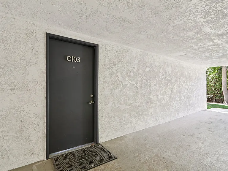 The Linden Apartments — Photo 26
