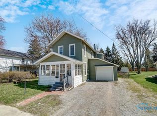 113 Sanderson Ave, Swanton, OH 43558