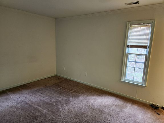 5th image of 2511 Carriage Creek Ct