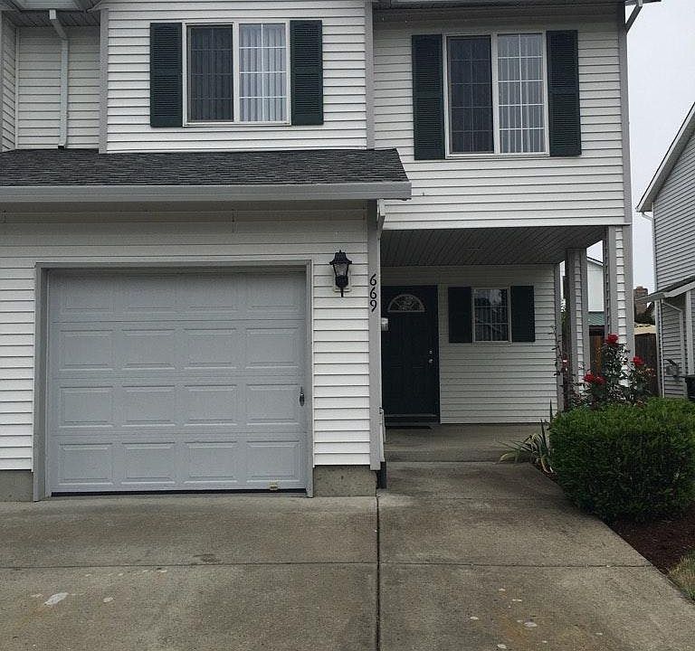 1st image of 645 SE 71st Ave